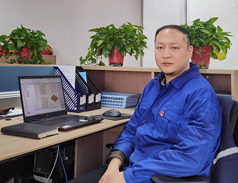 優秀黨員-李昭(1).png